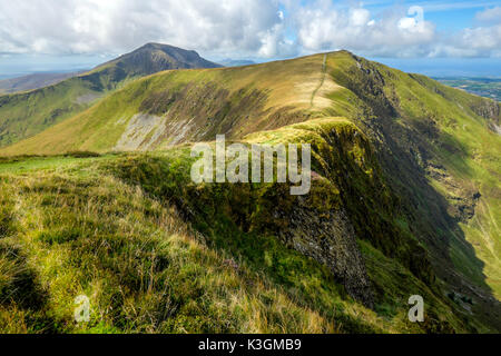 Craig Cwm Silyn e Mynydd Tal-y-mignedd sul crinale Nantle, Snowdonia, Galles del Nord, Regno Unito Foto Stock