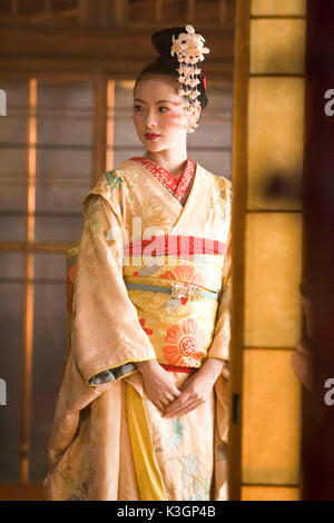 Memorie di una geisha stelle Ziyi Zhang, Gong Li, Michelle Yeoh, e Ken Watanabe ed è diretto da Rob Marshall. **Tutte le immagini sono di proprietà di Sony Pictures Entertainment Inc. Per uso promozionale solo. Vendita, duplicazione o trasferimento di questo materiale è rigorosamente proibito. Distribuito da Buena Vista International. Memorie di una geisha Ziyi Zhang data: 2005 Foto Stock