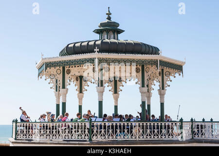 Inghilterra, East Sussex, Brighton Seafront Bandstand Foto Stock