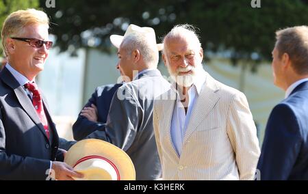 Il principe Michael di Kent hosting Concours di eleganza a Hampton Court Palace Foto Stock