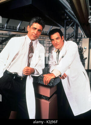 La speranza del Chicago ADAM ARKIN come Dr. Aaron Shutt, Mandy Patinkin come Dr. Jeffrey Geiger Foto Stock