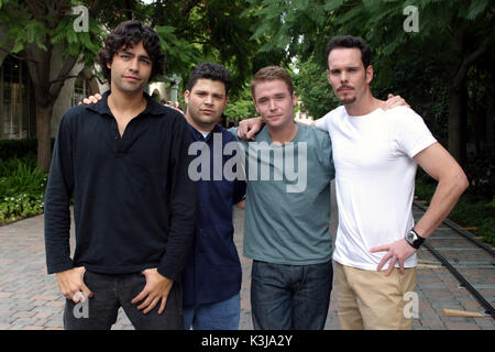 ENTOURAGE ADRIAN GRENIER, JERRY FERRARA, Kevin Connolly, KEVIN DILLON ENTOURAGE [US serie TV 2004 - ] [L-R] ADRIAN GRENIER, JERRY FERRARA, Kevin Connolly, KEVIN DILLON Foto Stock