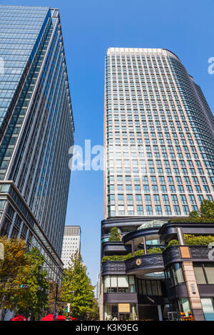 Giappone, Hoshu, Tokyo, Marunouchi, Marunouchi Naka Dori Street Foto Stock