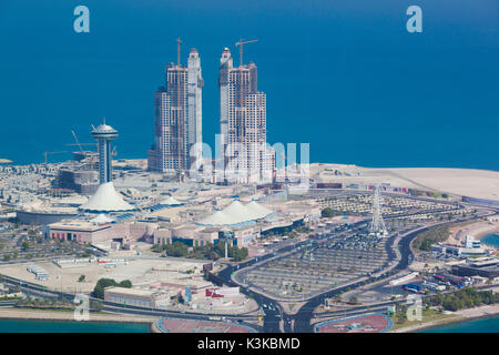 I UAE Abu Dhabi, Marina Village e il Golfo Arabico, vista aerea Foto Stock