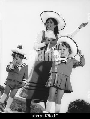 JOAN COLLINS con i suoi figli Alexander e TARA NEWLEY sul set di PUÒ HIERONYMOUS MERKIN mai dimenticare la misericordia HUMPPE e trovare la vera felicità? Foto Stock