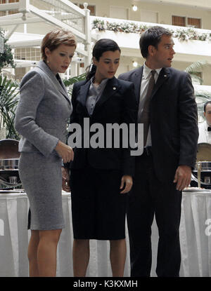 NAVY NCIS : criminale navale servizio investigativo aka NCIS LAUREN HOLLY come NCIS Director Jenny Shepard, COTE DE PABLO come Ziva David MICHAEL WEATHERLY come agente speciale Anthony DiNozzo data: 2003 Foto Stock
