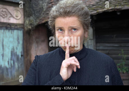 NANNY MCPHEE E IL BIG BANG aka NANNY MCPHEE RITORNA Emma Thompson come nanny McPhee data: 2010 Foto Stock