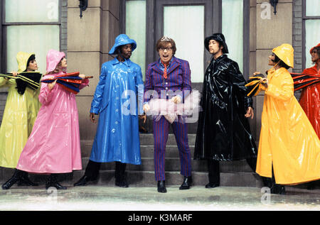 AUSTIN POWERS IN GOLDMEMBER [US 2002] Mike Myers [center] Data: 2002 Foto Stock