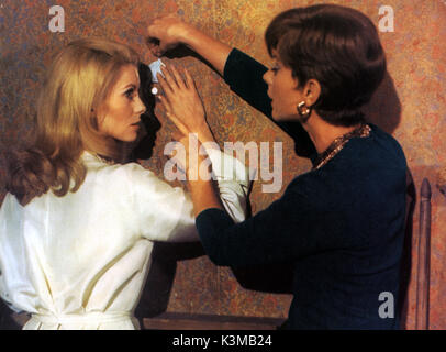 BELLE DE JOUR [FR / IT 1967] Catherine Deneuve data: 1967 Foto Stock