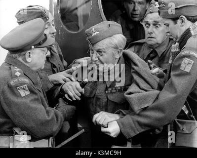 Papà della esercito [BR SERIE TV 1968 - 1977] ARTHUR LOWE come capitano Mainwaring, JAMES BECK come privato Walker, CLIVE DUNN come caporale Jones, John Laurie come come privato Frazer, IAN LAVANDA come privato Pike data: 1977 Foto Stock