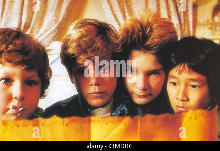 Il GOONIES [US 1985] [L-R] JEFF COHEN, Sean Astin, COREY FELDMAN, JONATHAN KE QUAN data: 1985 Foto Stock