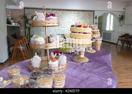 Tabella di dessert per una festa Foto Stock