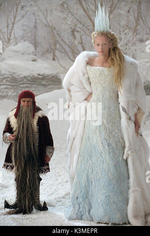 Le cronache di Narnia: Il leone, LA STREGA E L'ARMADIO [US / BR 2005] KIRAN SHAH, TILDA SWINTON come la strega bianca data: 2005 Foto Stock