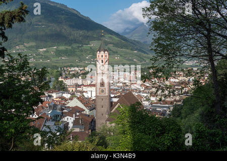 Merano, Alto Adige, Italia. La città di Merano vista dalla Passeggiata Tappeiner Foto Stock