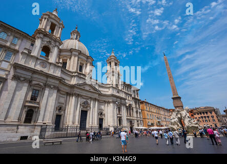 La chiesa di Sant Agnese in Agone in Piazza Navona, Roma, Italia Foto Stock