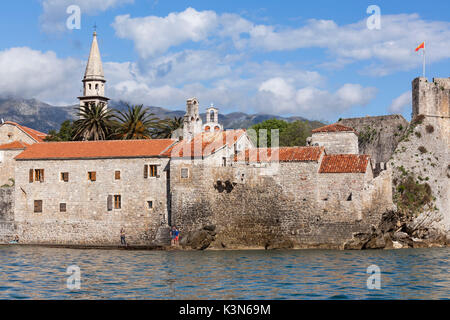 Europa, Balcani, Montenegro. Dettaglio di Budva città vecchia con le pareti Foto Stock