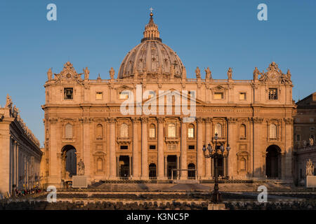 L'Europa, Italia, Lazio, Roma, lo Stato della Città del Vaticano. La Basilica di San Pietro Foto Stock