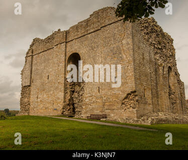 Le rovine del XII secolo il castello di Bowes, County Durham, Regno Unito Foto Stock