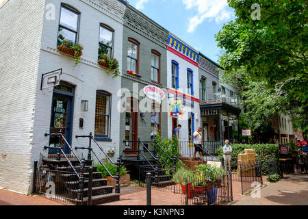 Carte di Groovy e fata madrina giocattoli, negozi indipendenti sulla 7th Street SE, Washington DC Foto Stock