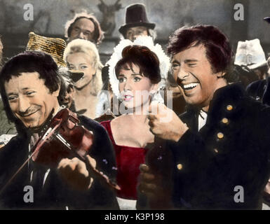 Capitano CLEGG [BR 1962] aka creature notturne [versione US titolo] YVONNE ROMAIN [center] Data: 1962 Foto Stock