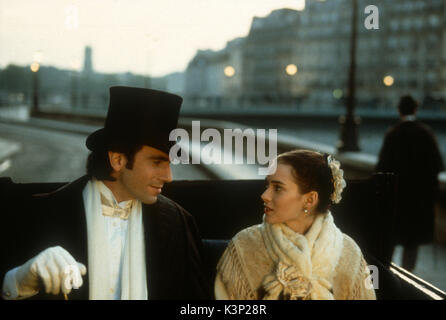 L'età dell'innocenza [US 1993] DANIEL DAY-LEWIS come Newland Archer, Winona Ryder come può il Welland data: 1993 Foto Stock