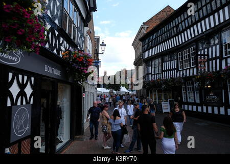 Nantwich, Cheshire, Food Festival, formaggio, bevande, annuale, città del mercato, edifici in bianco e nero, Elizabethan, Old, Storia, storico, presto. Foto Stock