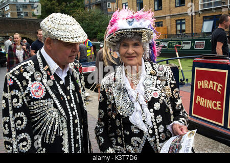 Londra, Islington, Regno Unito, 3 settembre 2017. Angelo Canal Festival ha avuto luogo intorno alla città Road bacino, Regents Canal e strade vicine. Nonostante le nuvole scure che era ben frequentato. Credito: Steve Bell/Alamy Live News. Foto Stock