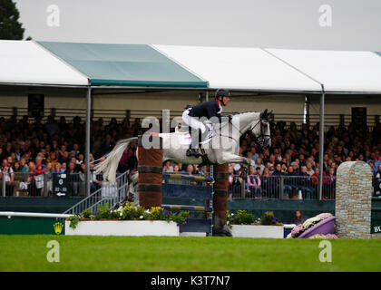 Il 3 settembre 2017. Oliver Townend (GBR) riding Ballaghmor Class vince il 2017 Land Rover Burghley Horse Trials, Stamford, Regno Unito. Jonathan Clarke/Alamy Live News Foto Stock