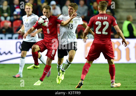 Praga, Repubblica Ceca. 01 Sep, 2017. L-R JULIAN BRANDT (GER), VLADIMIR DARIDA (CZE), THOMAS MULLER (GER) e Filip Novak (CZE) in azione durante i Campionati mondiali di qualificazione, gruppo C, match Repubblica Ceca vs Germania, a Praga Repubblica Ceca, Venerdì, 1 settembre 2017. Credito: Michal Kamaryt/CTK foto/Alamy Live News Foto Stock