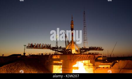 Il Soyuz MS-05 lanci spaziali per la NASA Stazione Spaziale Internazionale per la spedizione 52 presso il cosmodromo di Baikonur Luglio 28, 2017 di Baikonur in Kazakhstan. (Foto di Joel Kowsky via Planetpix) Foto Stock