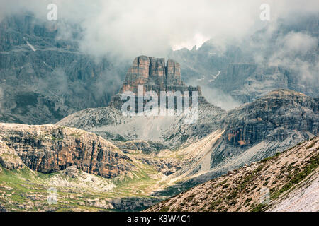 Tre Cime di Lavaredo, Trentino Alto Adige, Dolomiti,l'Italia. La Torre di Toblin. Foto Stock