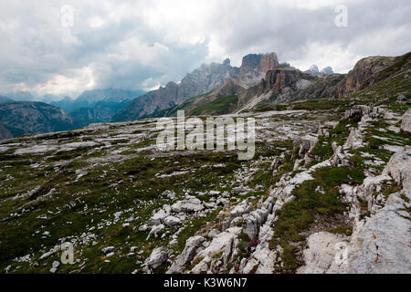 L'Europa, Italia, Dolomiti, provincia di Bolzano. Tre Cime di Lavaredo Parco naturale Foto Stock