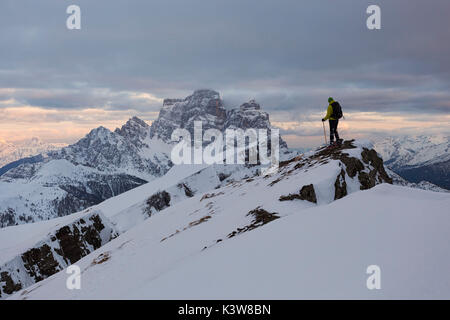 Montaggio Cernera, Dolomiti, San Vito di Cadore, Belluno, Veneto, Italia. Foto Stock