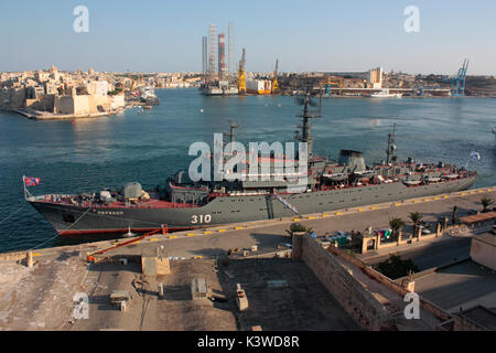 La marina russa nave formazione RFS Perekop in Malta il Grand Harbour Foto Stock