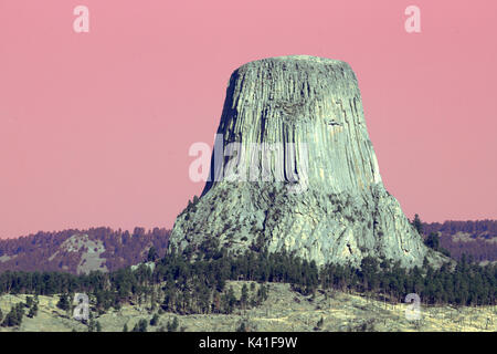 Devils Tower vicino a Hulett e Sundance in Crook County, STATI UNITI D'AMERICA Foto Stock