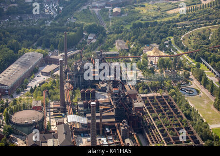 Creazione di record del mondo castelli di sabbia: 16.679 metri, parco paesaggistico Duisburg-Nord, molti visitatori arrivano al primo impianto siderurgico, il libro Guinness dei Recor Foto Stock