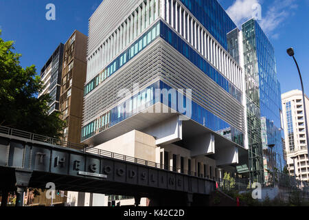 Questo edificio 180 Thomas Street, Haymarket, Sydney è stata progettata dagli architetti Bates Smart. Il suo abbastanza unico nel suo genere a causa delle sue caratteristiche sostenibile ad un Foto Stock