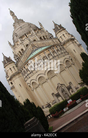 Sainte-Thérèse nella basilica di Lisieux (Francia). Foto Stock