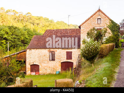 Mouzens, un piccolo villaggio vicino a St Cyprien, in Dordogne, Nouvelle Aquitaine, Francia Foto Stock