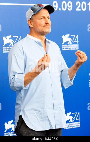 Venezia, Italia. 04 Sep, 2017. Woody Harrelson durante il 'tre cartelloni pubblicitari al di fuori di calo, Missouri' photocall a 74a venice international film festival presso il palazzo del casinò su Settembre 04, 2017 a Venezia, Italia credito: geisler-fotopress/alamy live news Foto Stock