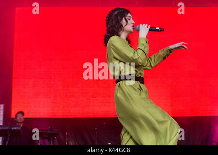 Vancouver, Canada. 03Sep, 2017. Vancouver, Canada. 3 Sep, 2017. Nuova Zelanda il cantante-cantautore lorde effettuando al iHeartRadio palla spiaggia presso l'Anfiteatro PNE in Vancouver, BC, Canada. Credito: Jamie Taylor/Alamy Live News. Foto Stock