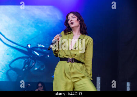 Vancouver, Canada. 03Sep, 2017. Vancouver, Canada. 3 Sep, 2017. Nuova Zelanda il cantante-cantautore lorde effettuando al iHeartRadio palla spiaggia presso l'Anfiteatro PNE in Vancouver, BC, Canada. Credito: Jamie Taylor/Alamy Live News. Foto Stock