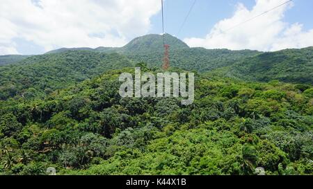 Incredibile giro in funivia sul pica isabel del torres in Puerto plata Foto Stock