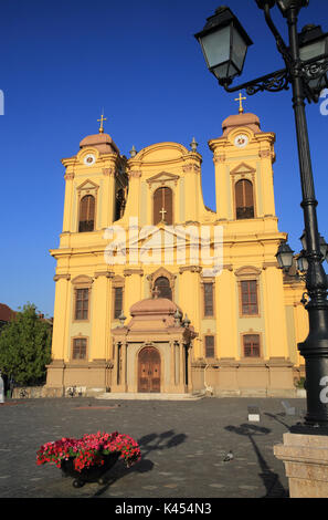 La Cattedrale cattolica romana di St George, sul raccordo (Unirii) Square, in Timisoara, nell ovest della Romania Foto Stock