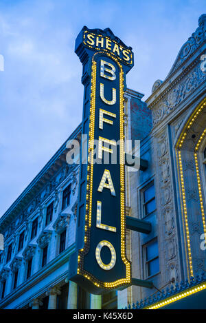 Stati Uniti d'America, New York New York occidentale, Buffalo, Buffalo Theater, marquee Foto Stock