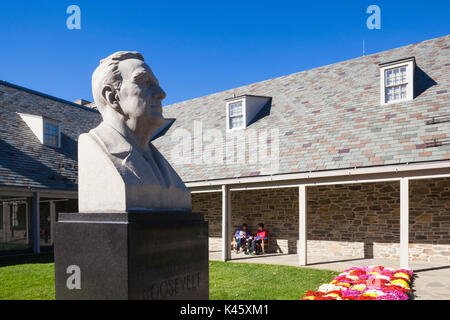 Stati Uniti d'America, New York, Hudson Valley, Hyde Park, FDR National Historic Site, ex casa del Presidente degli Stati Uniti Franklin D Roosevelt, esterna Foto Stock