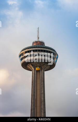 Canada Ontario, Niagara Falls, Skylon Tower Foto Stock