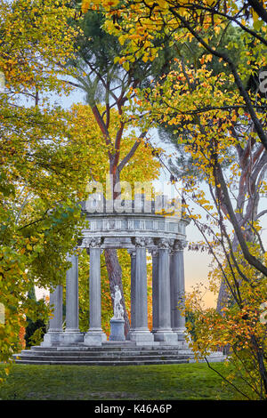 Autunno a Capricho Park (La Follia). Madrid. Spagna. Foto Stock