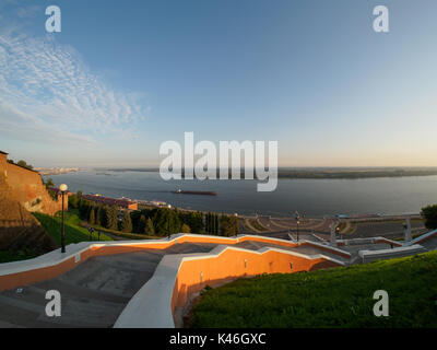 Vista panoramica del fiume Volga da chkalov scalinata di Nizhniy Novgorod Foto Stock