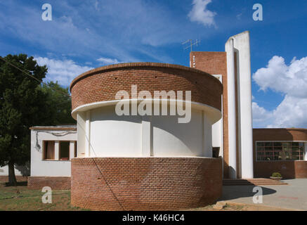 Scuola elementare,(1935) razionalismo italiano,(Arturo Miraglia) Fertilia, Alghero, Sardegna, Italia Foto Stock